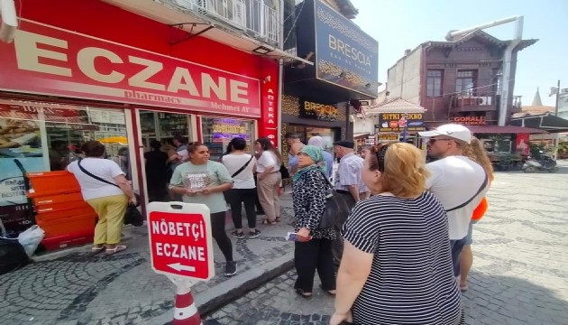 Bulgarlar ilaçlarını Edirne'den alıyor