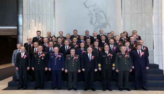 Bakan Güler'den Anıtkabir'e ziyaret