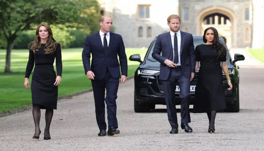 Harry ve Meghan saraya geri dönüyor