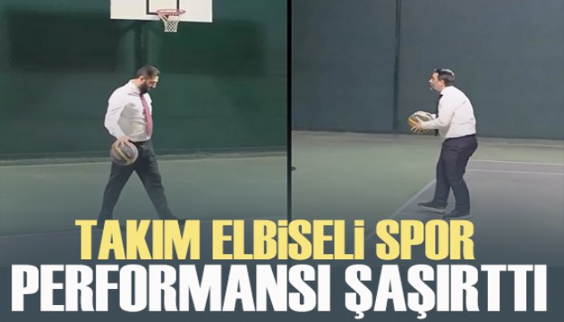 Suriye lideri Şara, takım elbisesiyle basketbol oynadı