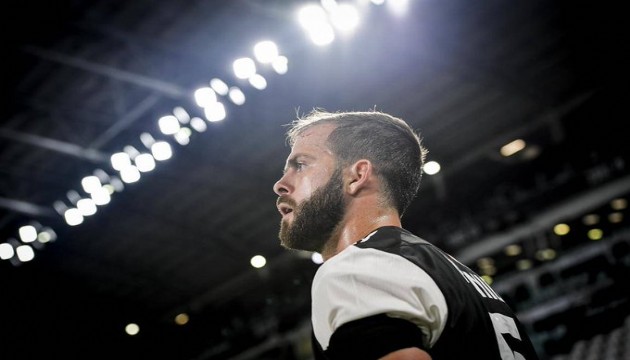 Miralem Pjanic Kovid 19'a yakalandı