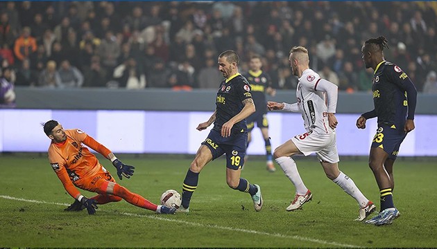 Fenerbahçe, Gaziantep FK'yi konuk edecek