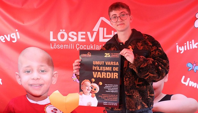 Küçük yaşta lösemiyi yendi: Şimdi gönüllü olarak moral veriyor