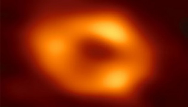 Samanyolu Galaksisi'nin merkezindeki kara delik ilk kez görüntülendi