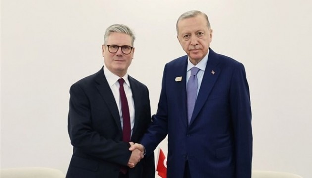 Erdoğan, İngiltere Başbakanı Starmer ile görüştü