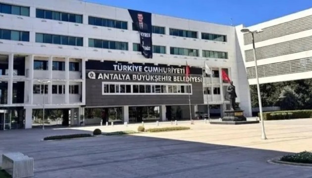 Antalya Büyükşehir Belediyesi'ne operasyon