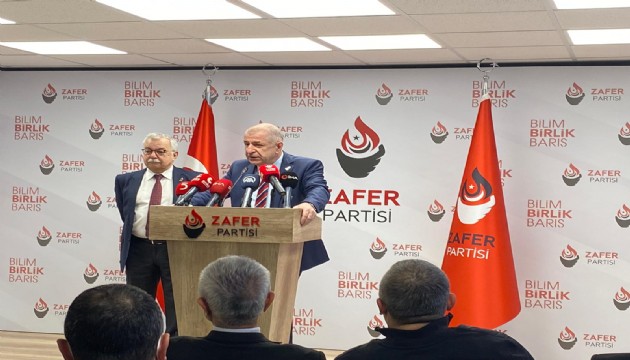 Eski Bakan Şükrü Sina Gürel Zafer Partisi'ne katıldı