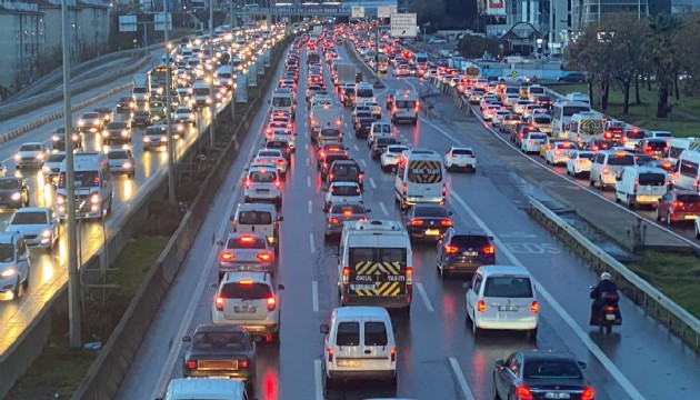 İstanbul'da bazı yollar trafiğe kapatılacak