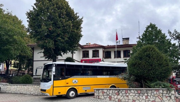 Halk otobüsleri öğrencilere ücretsiz oldu