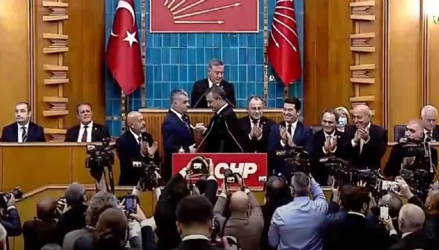 İYİ Parti'den istifa edip CHP'ye katıldı