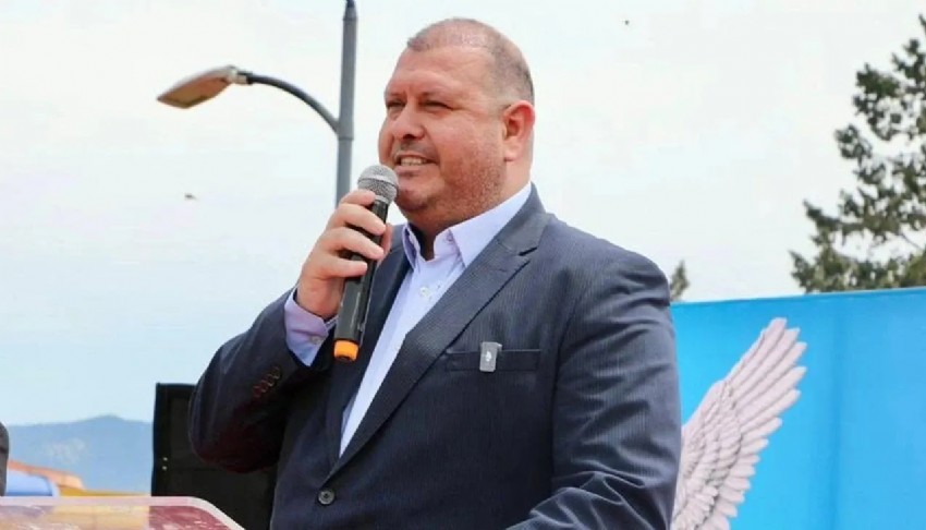 Menderes Belediye Başkanı İlkay Çiçek CHP'den istifa etti