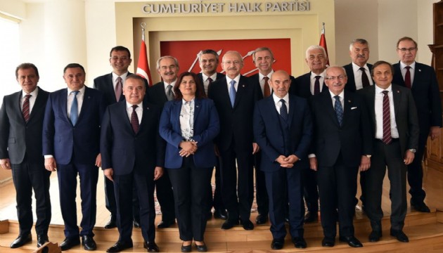 CHP'li belediye başkanları toplandı