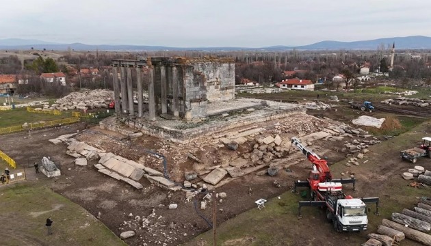 Zeus Tapınağı restore edilecek