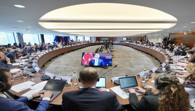 Bakan Kurum: Enerji krizini fırsata çevirmek zorundayız