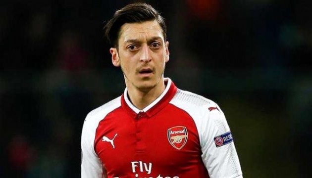 Mesut Avrupa'da kalmak istiyor