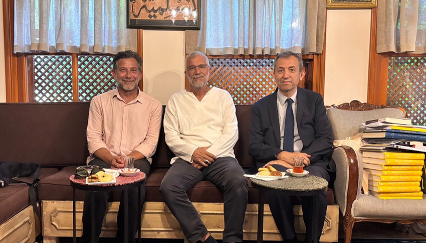 Özzeybek: İstanbul'daki dostane misafirperverliğe teşekkür ederim