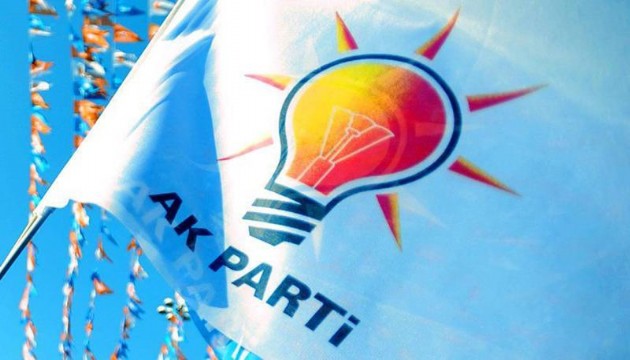 AK Parti'de bir il başkanı daha istifa etti