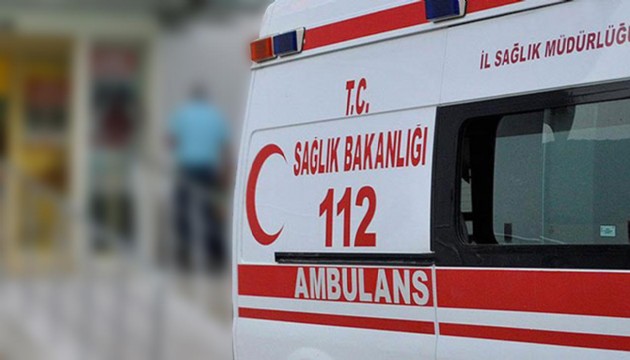 Tekirdağ'da iki otomobilin çarpışması sonucu 6 kişi yaralandı