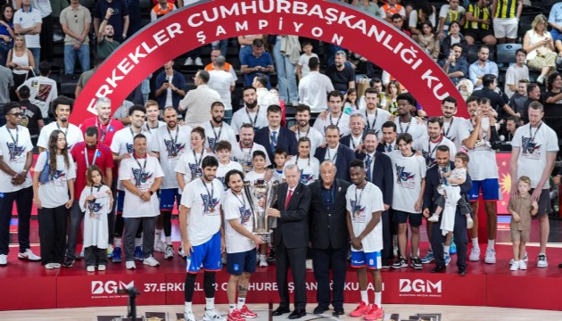 Cumhurbaşkanı Erdoğan'dan Anadolu Efes'e tebrik