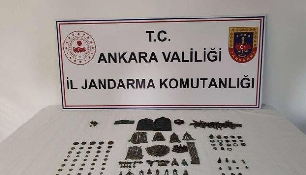 Ankara'da 101 tarihi eser ele geçirildi!