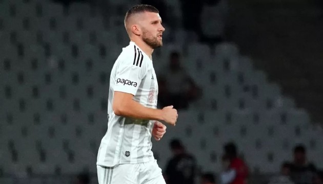 Ante Rebic'e Rıza Çalımbay dokunuşu!