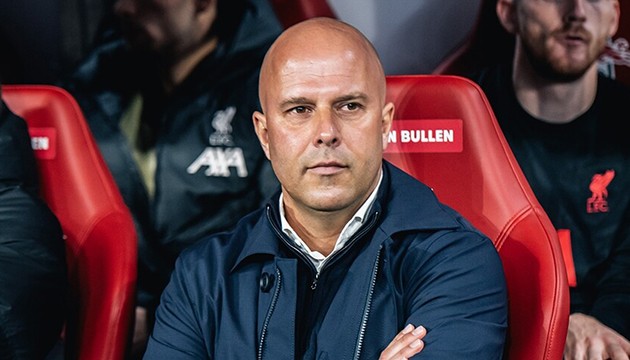 Arne Slot'la yollar ayrıldı