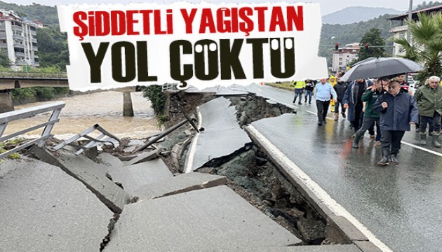 Artvin'de şiddetli yağış: Yol çöktü