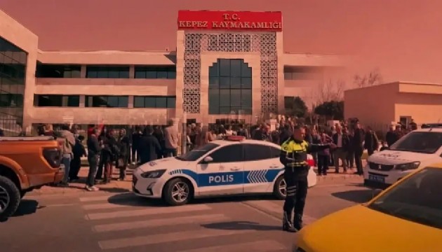 Kaymakamlık binasında silah sesleri