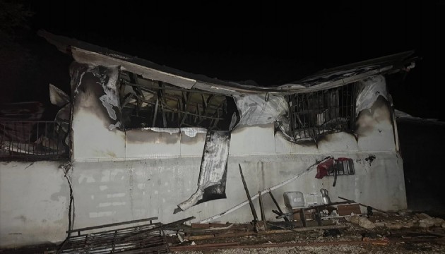 Karı koca yangında can verdi