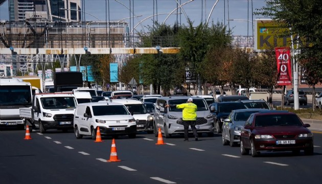 EGM 200 milyondan fazla sürücüyü denetledi