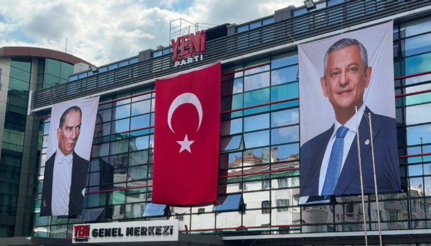 YENİ Parti genel merkezini açtı