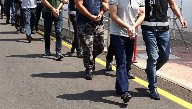 İstanbul'da FETÖ operasyonu