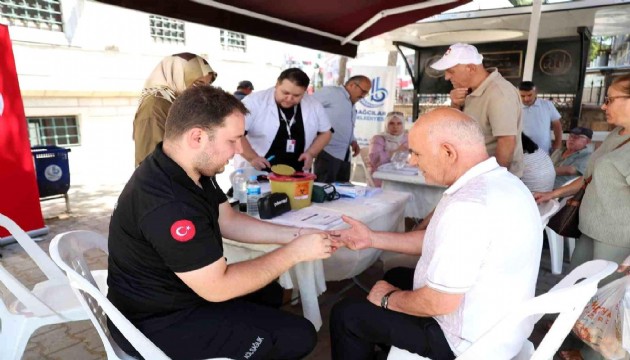 Camilerde  ücretsiz sağlık taraması yapıldı