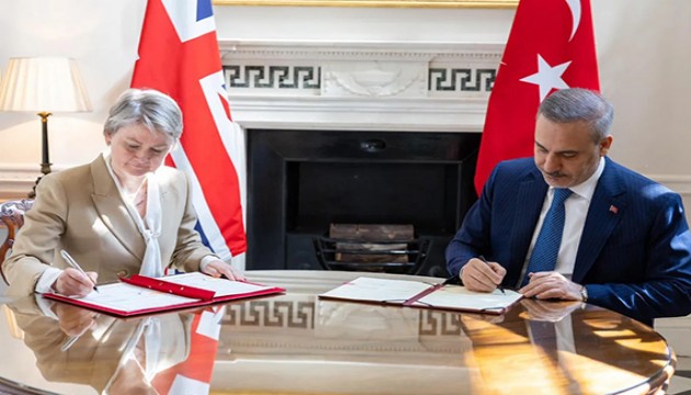 Türkiye ile İngiltere 'stratejik' imzayı attı