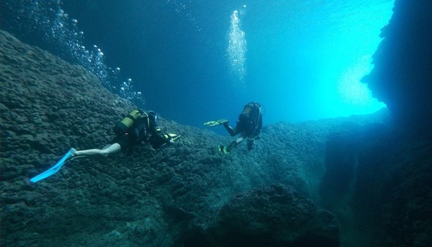 Antalya'da 3 yılda 125 batık bulundu