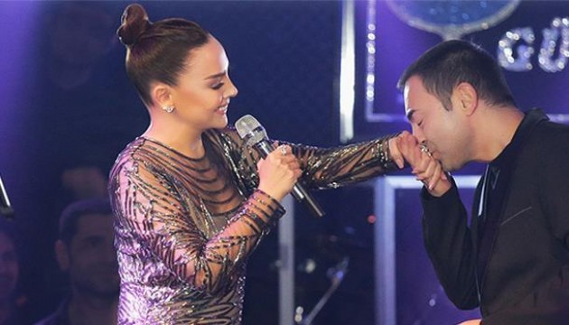 Serdar Ortaç'tan Ebru Gündeş'e çağrı