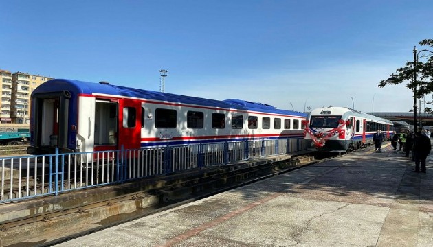 Bakan duyurdu: Tren seferleri başladı