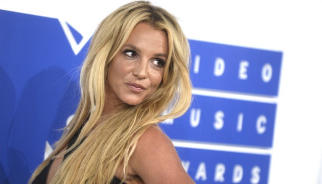 Ünlü yıldız Britney Spears rehabilitasyon merkezine yattı