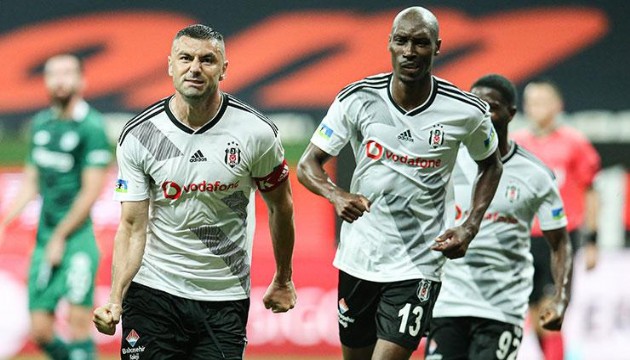 Burak Yılmaz'dan beklenmedik talep