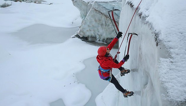 Dağcılar, Hakkari'deki buzullara tırmandı