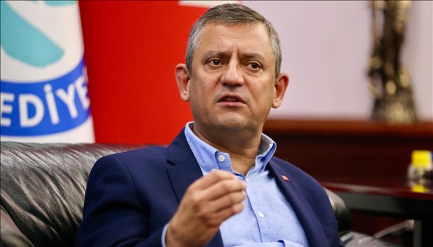 Özgür Özel'den eski genel başkanlara telefon