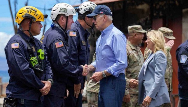 Biden'a yangın bölgesinde tepki