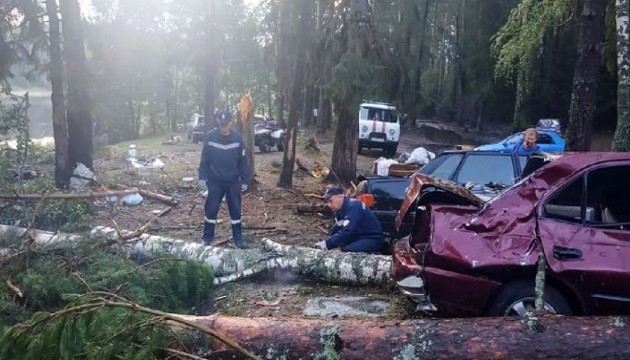 Rusya’da şiddetli fırtına: 8 ölü, 76 yaralı