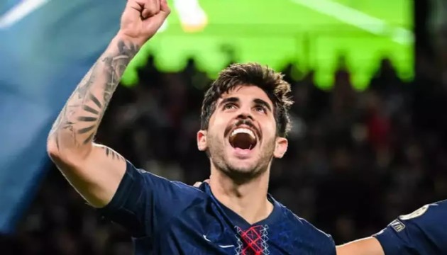 Galatasaray yeni gözdesi için harekete geçti