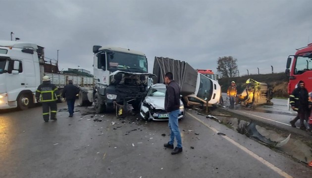 Afyonkarahisar'da 9 araçlık kaza!