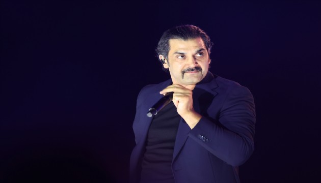 Londra'ya giden Bayhan Adana'yı unutamadı