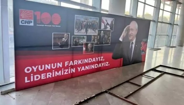 Kılıçdaroğlu'na destek pankartı kaldırıldı