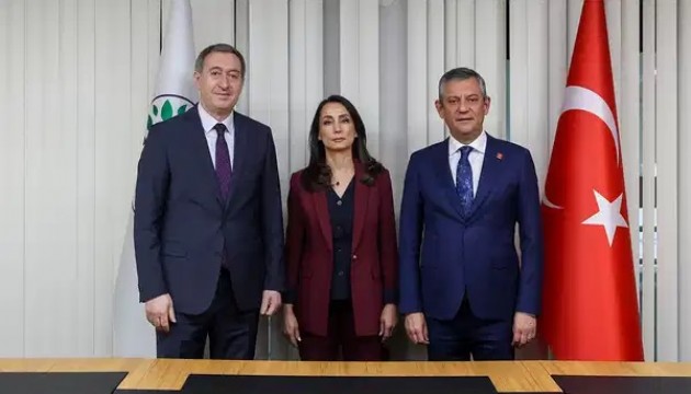 Özgür Özel'den DEM Parti'ye ziyaret