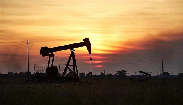 Ham petrol stokları azaldı
