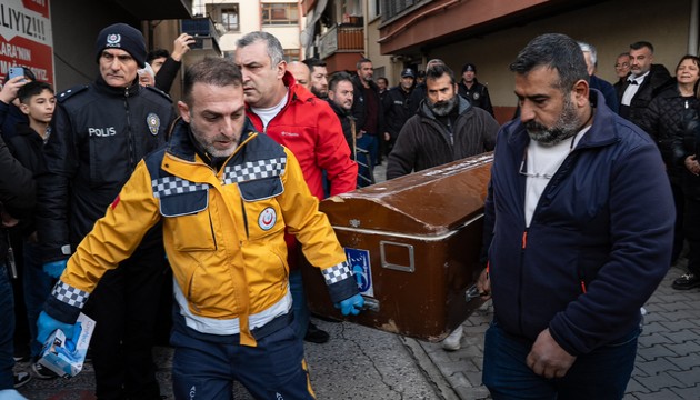 Eski eşine kurşun yağdırıp intihar etti